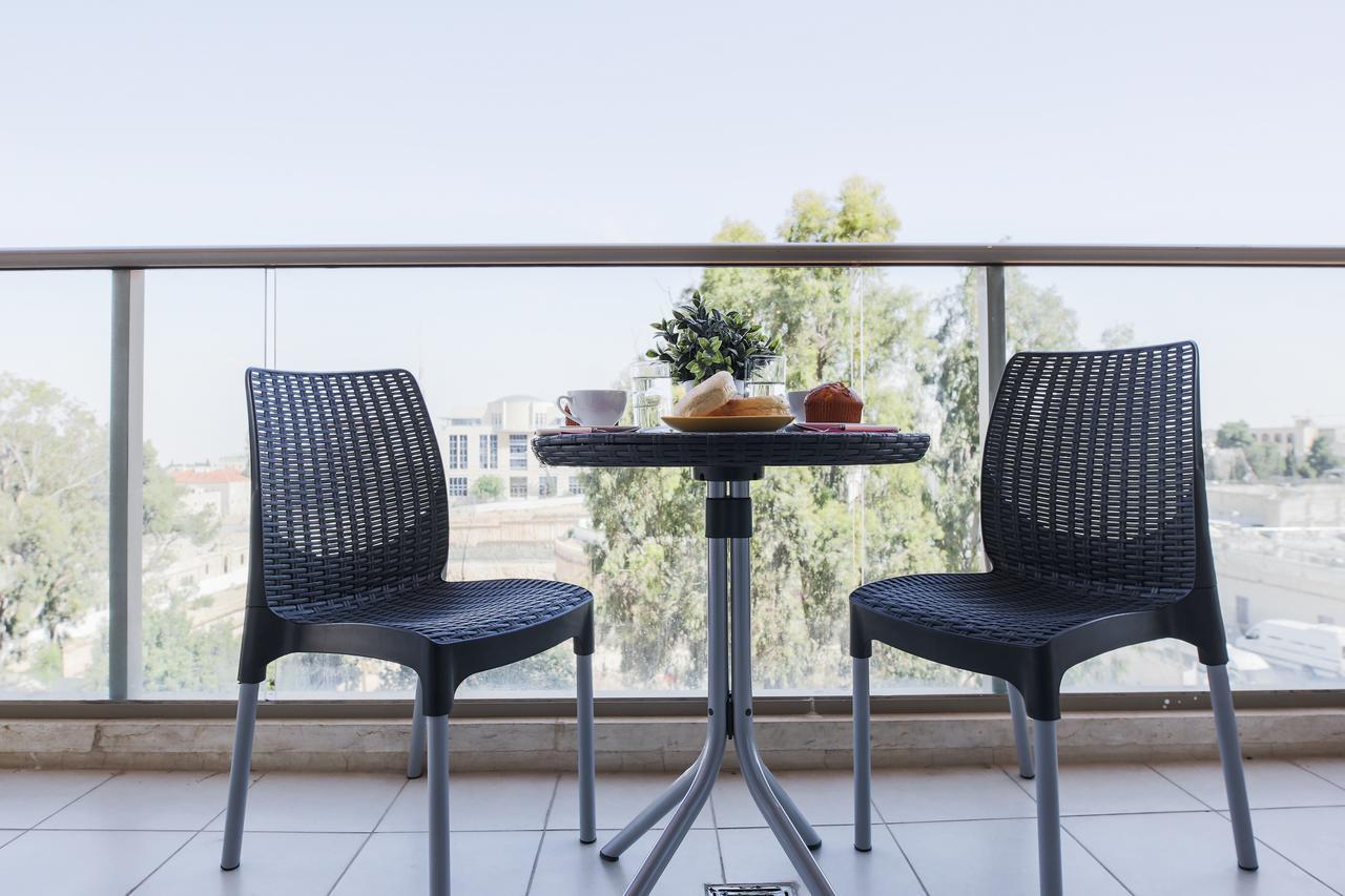 Haneviim Court Residence Йерусалим Екстериор снимка